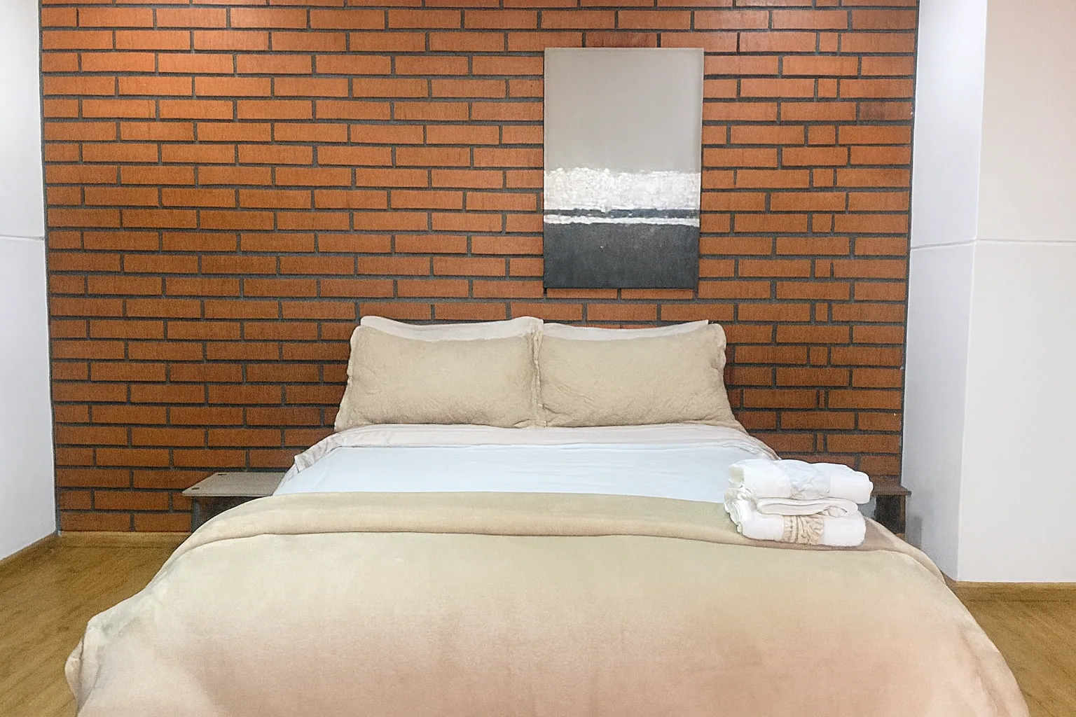Suite 106