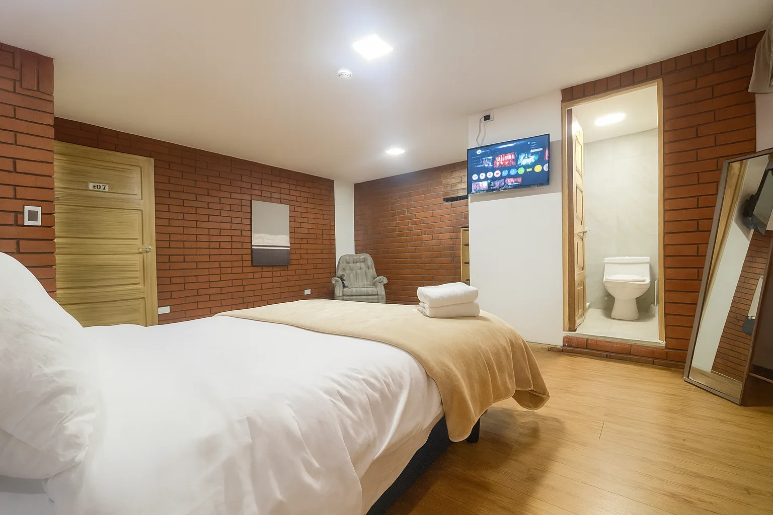 Suite 203