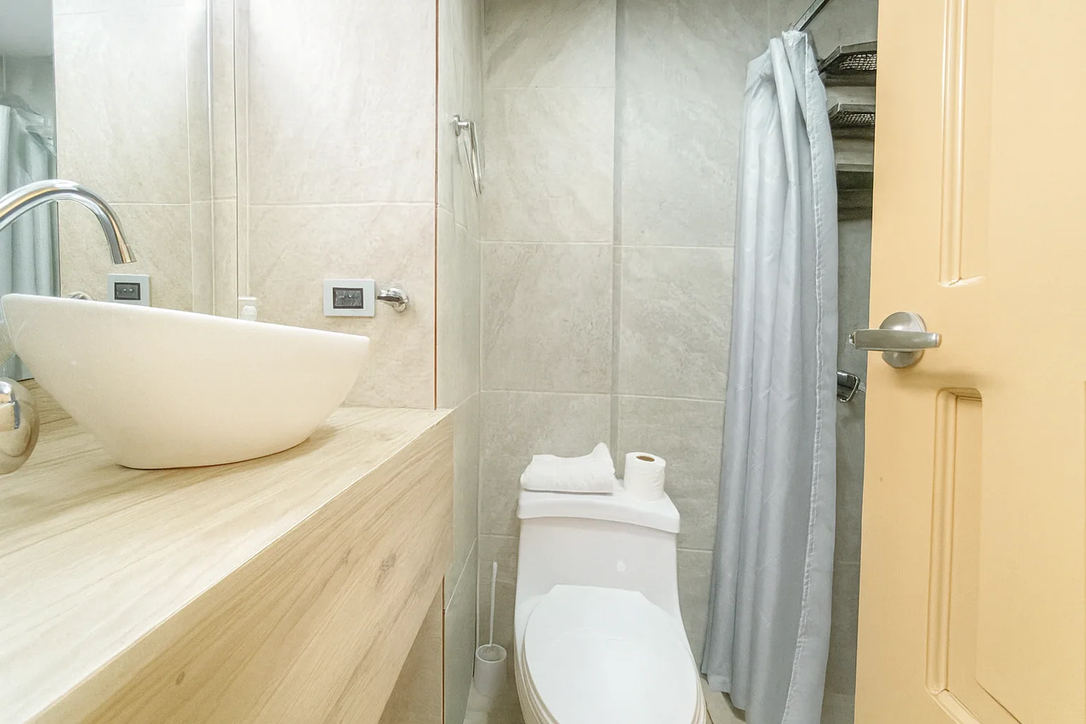 Suite 206 foto 17