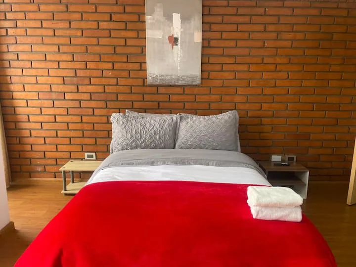 Suite 201