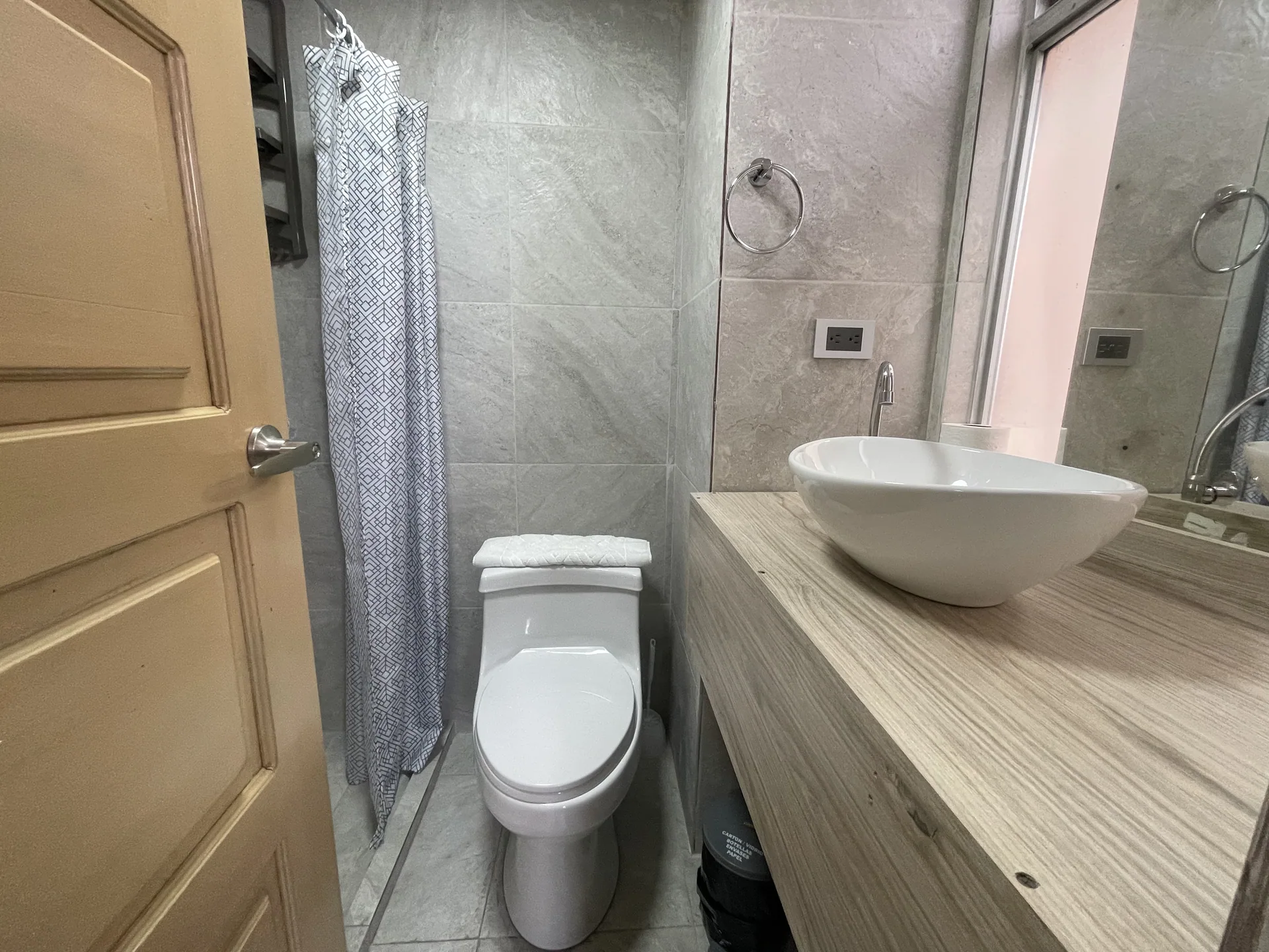 Suite 205 foto 17